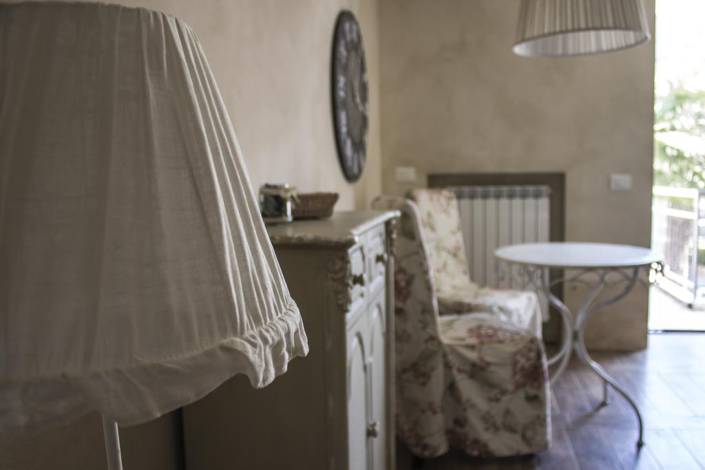 Le Dolcezze Acomodação com café da manhã Crone Quarto foto